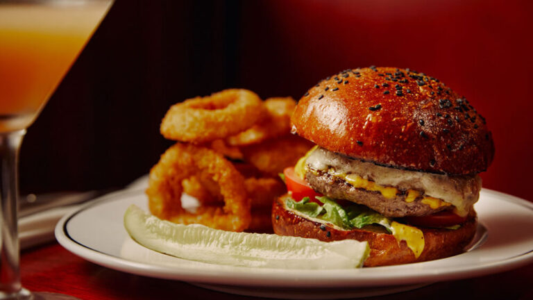 find the best burgers in South Florida 1000x563
