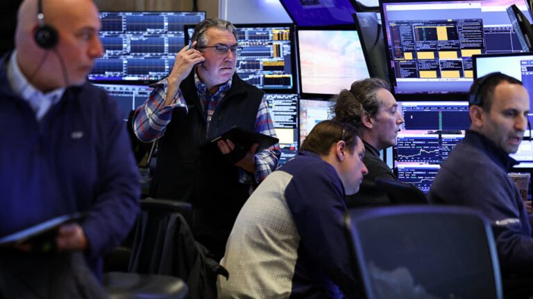 108129992 1744293308136 gettyimages 2208870764 AFP 39VC42L