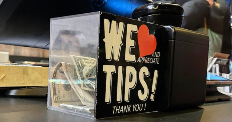 cbsn fusion workers are still waiting for trumps campaign promise to end tax on tips thumbnail