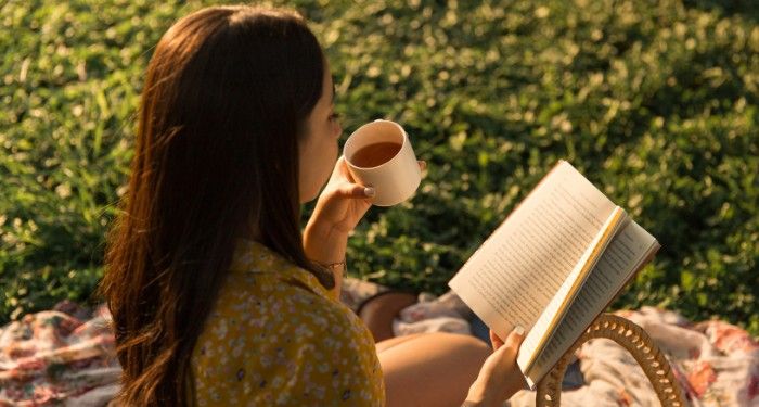 reading with tea.jpg.optimal